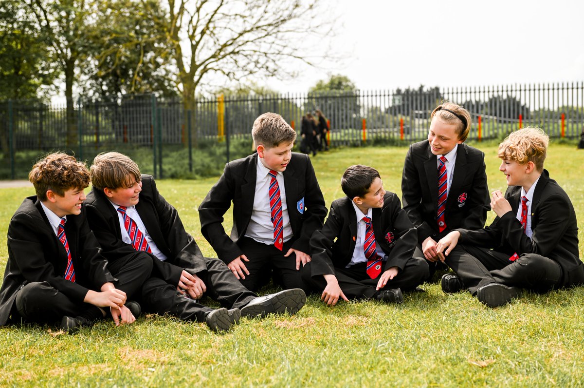 𝗕𝗟𝗔𝗭𝗘𝗥 𝗢𝗙𝗙 𝗪𝗘𝗘𝗞
Mon 28th April - Fri 2nd May
Due to high temperatures of up to 24° this week, we are having a Blazer OFF Week. This means students 𝗗𝗢 𝗡𝗢𝗧 have to wear their Academy blazer whilst on school grounds  (during lessons or social time).  #TeamWTBA