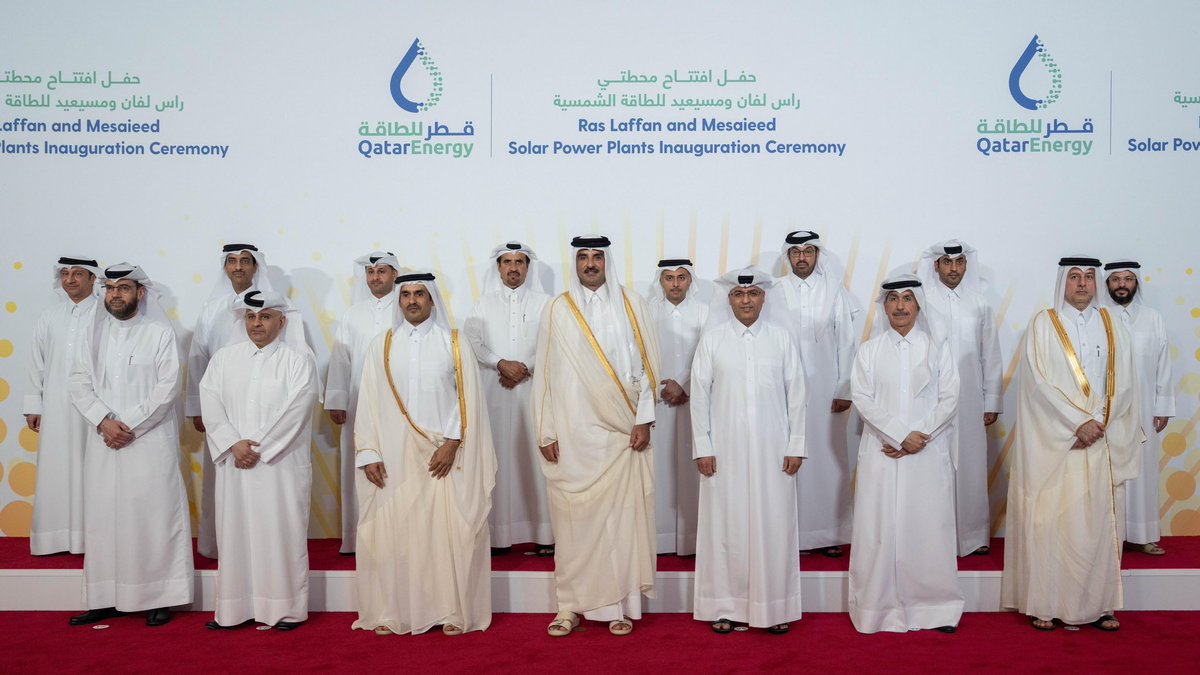 TamimBinHamad's tweet image. في إطار خططنا للتحول نحو الطاقة المتجددة، دشنت اليوم مشروعين استراتيجيين للطاقة الشمسية في راس لفان ومسيعيد. نهدف من هاتين المحطتين إلى تنويع موارد الطاقة ودعم المشاريع التنموية الاستراتيجية لبلادنا، والاستفادة من إمكانات الطاقة المنخفضة الكربون في خططنا للاستدامة والحد من…