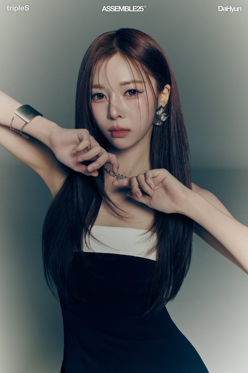 triplescosmos's tweet photo. tripleS <ASSEMBLE25>
‘깨어 (Are You Alive)'
2025.05.12 6 PM KST

Are You Alive ver.
S10 DaHyun

<ASSEMBLE25> Pre-save
https://t.co/iriMfHk4Il

#tripleS #트리플에스 #トリプルS #トリプルエス #トエス
#ASSEMBLE25 #깨어 #Are_You_Alive https://t.co/sq7eJgU03V