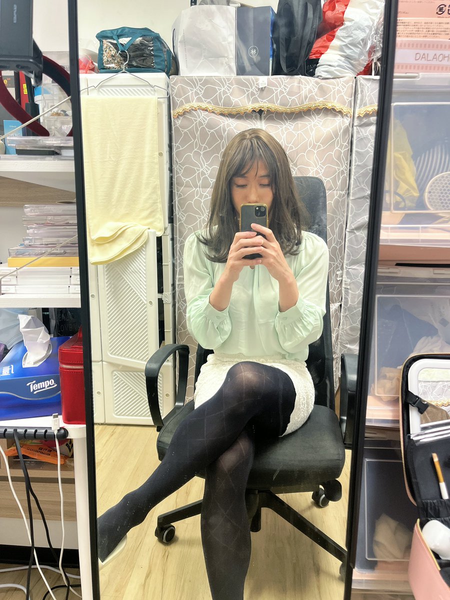 Valerie tweet media