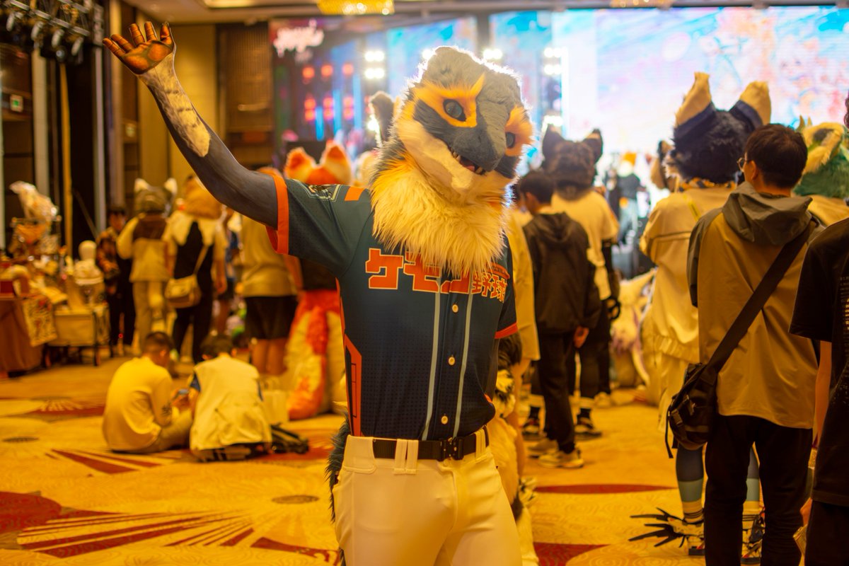 serg is heading to HiFurry in Foshan, China again~
on 1st - 4th May, feel free to come and say Hi if you see me :3

又要去佛山HiFurry啦~
 5 月 1 -4 日，如果你看到我，歡迎過來跟我打招呼 :3