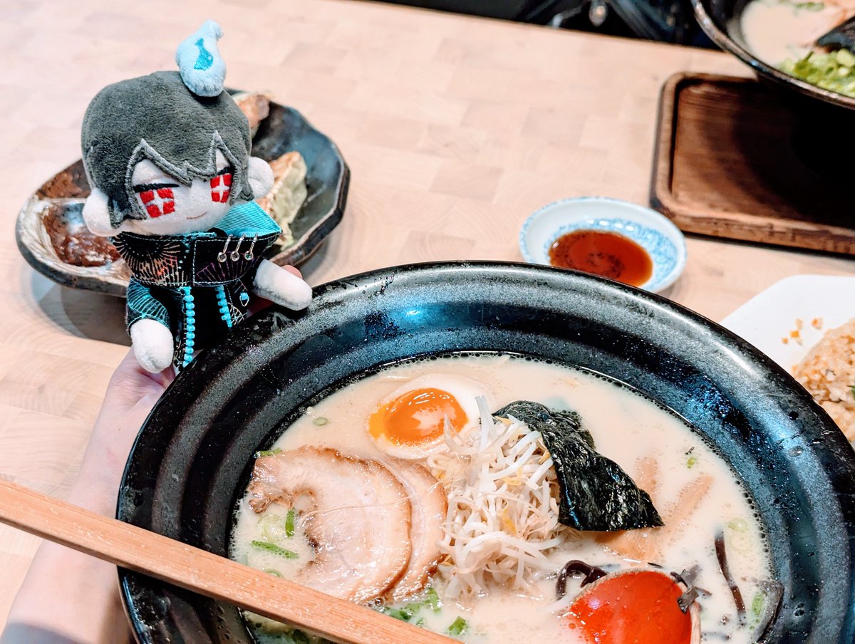 エビ天 tweet media
