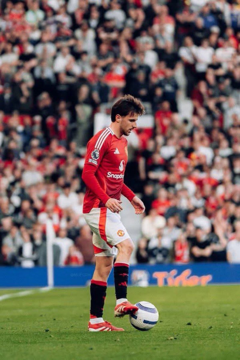 UTDKobi's tweet photo. Mason Mount 

•Sell 
•Loan 
•Keep for another season https://t.co/6Wyv33WFAM