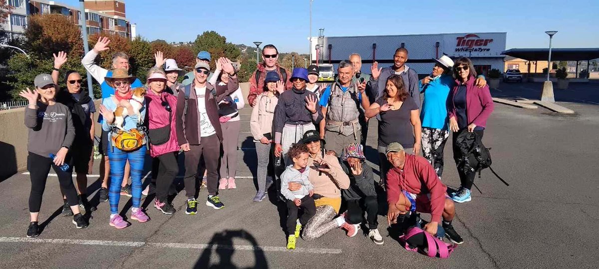 FitFunFusion's tweet image. Photos-The Bedfordview Kensington Heritage Walk – 2025 April 27.  An amazing autumn sunny day after the gloomy weather we have had over the past few weeks. fitfunfusion.com/photos-the-bed… #Walks, #friends, #social, #healthylifestyle, #Johannesburg, #SouthAfrica