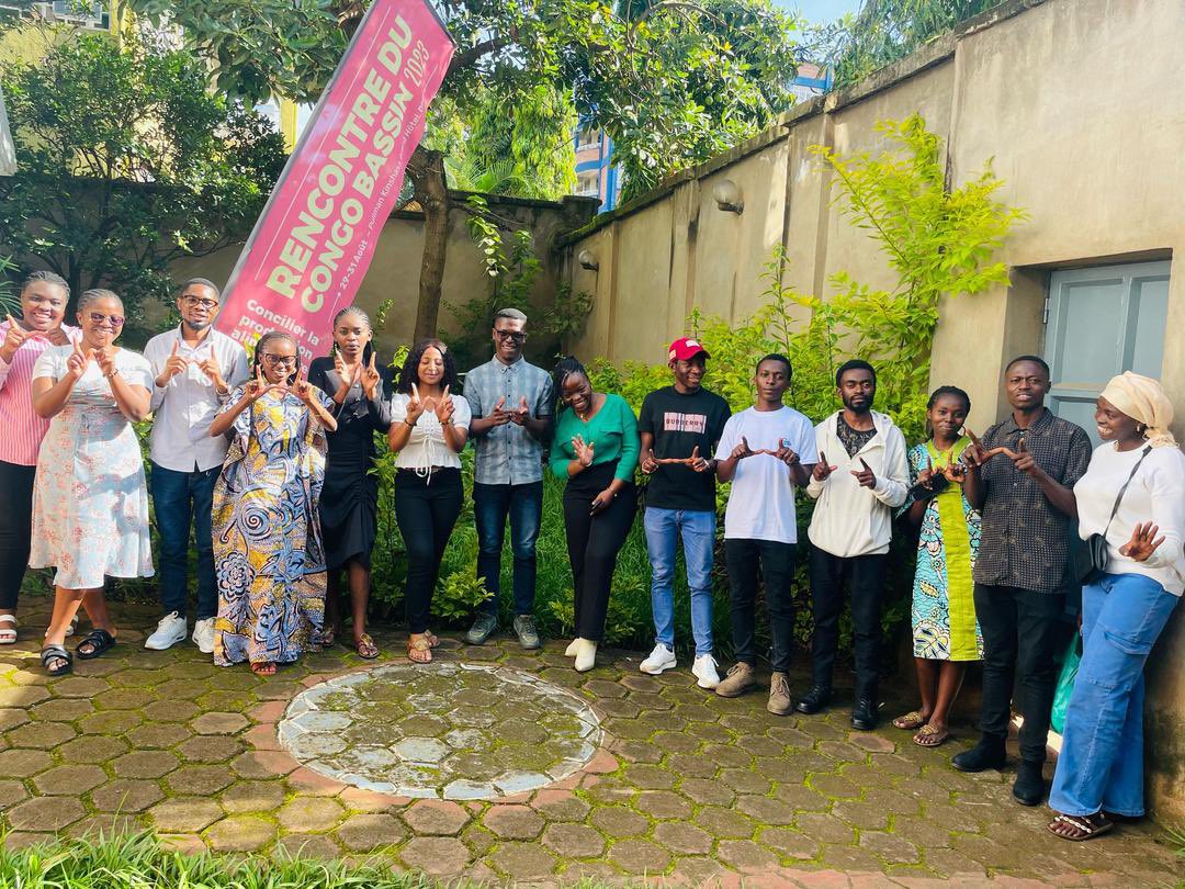 WikimediaRDC's tweet photo. Revivez en images l'activité de WikiPermanence du 26/04/2025

Nos amis du WikiClub de #Bukavu ont approfondir leur connaissance sur l'utilisation de l'éditeur en code sur @Wikipedia
Cette activité s'inscrit dans le cadre du programme de renforcement des capacités de @WikimediaRDC https://t.co/ZVI3xXfxUm