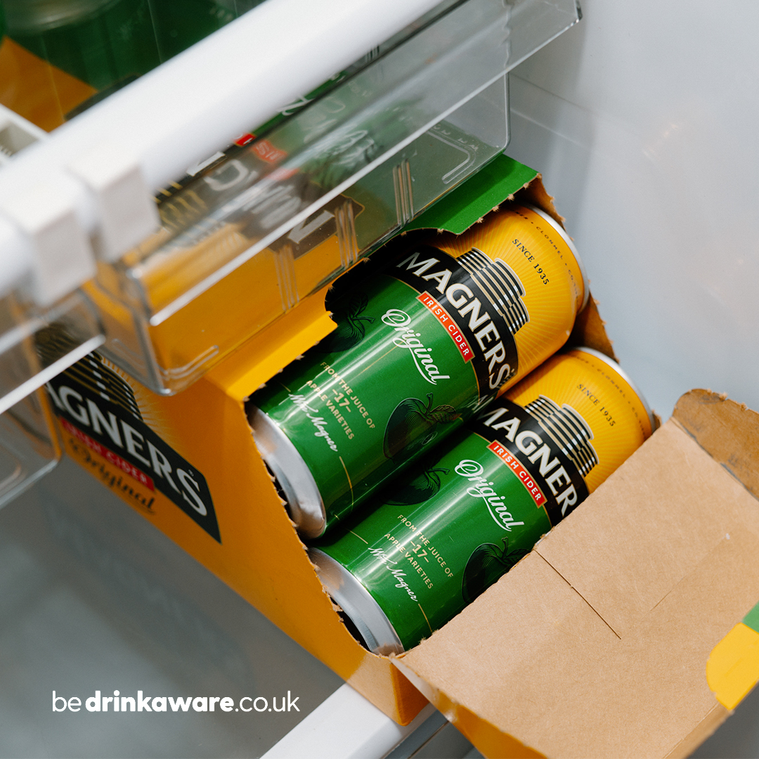 They're the fridge chillin',
For when you're in the garden chillin'