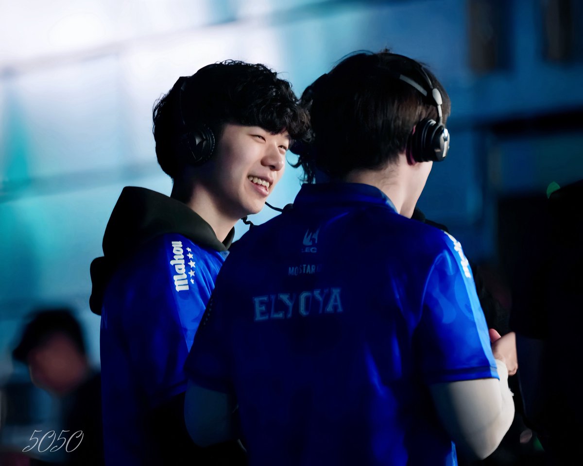 Sososolaxido's tweet photo. LEC Madrid Roadshow D2
Post-match interview
@jojopyunlol @Elyoya_LoL
#MKOIWIN #Jojopyun #Elyoya
#LEC #LECRoadtrip https://t.co/48SmPQLpZp