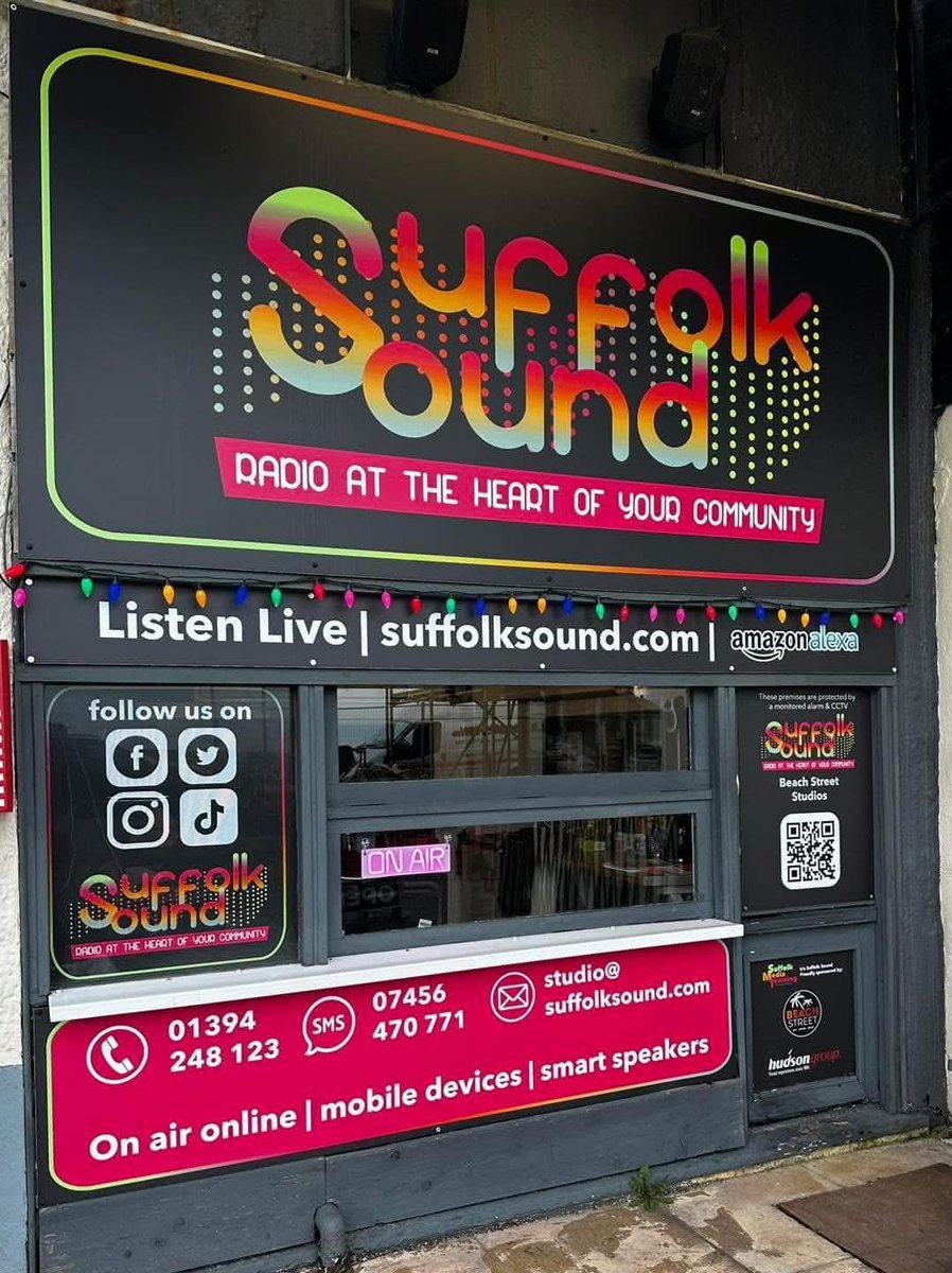 DRASTIC CHANGES OF CAREER 

I changed from florist to radio presenter.

What unexpected career changes have you made?

Did you choose, or did it just happen?

suffolksound.com 

Suffolk Sound Tuesday 7 til 9am
At 7:40, hear how Katie Chappell changed careers