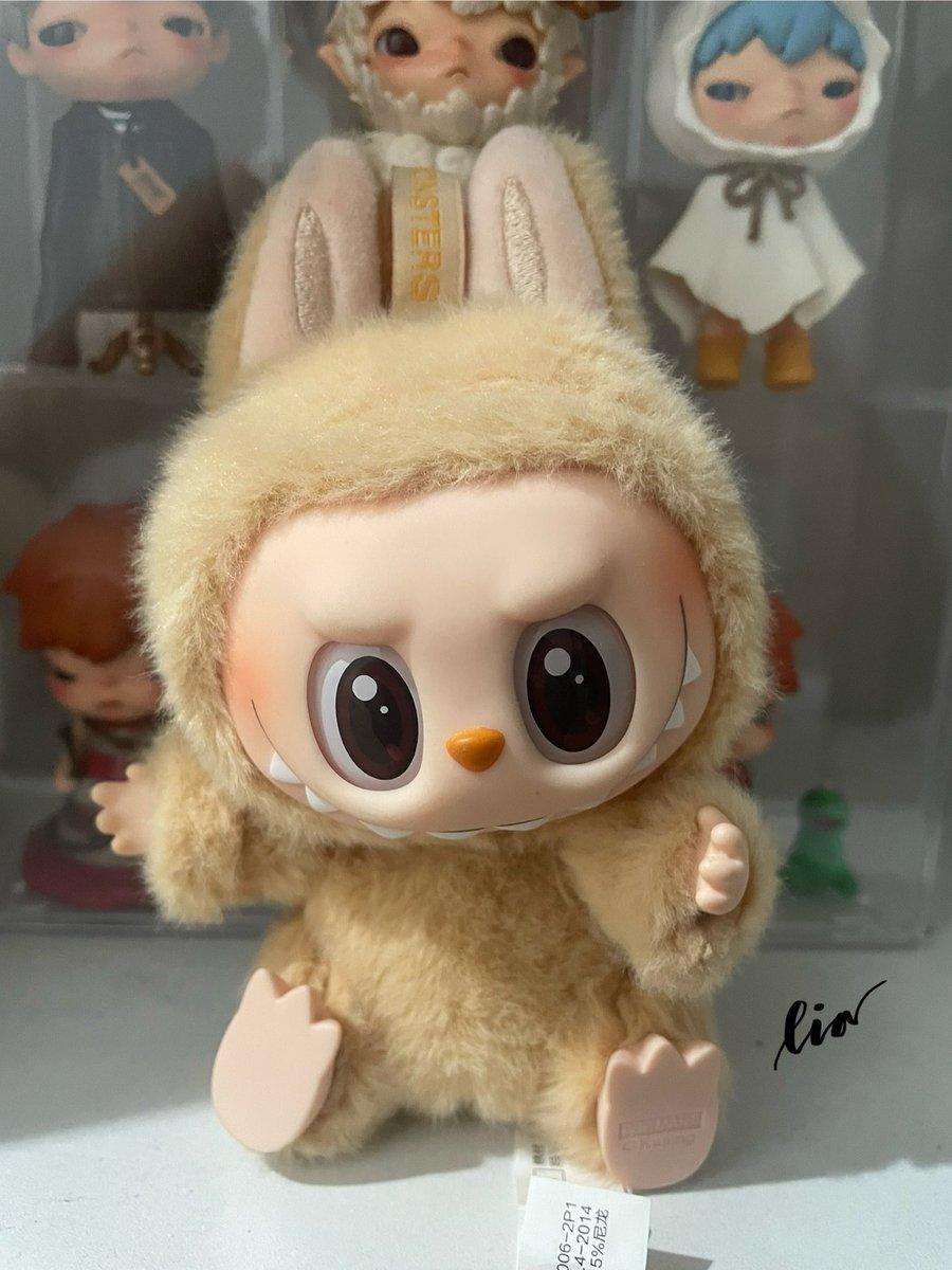0802rizz's tweet photo. 🔖wts lfb labubu v2 ph  ࣪𖤐.ᐟ 

labubu v2 have a seat baba - 750 (700 payo) 

— mint condi, unsealed no bnf but with card (hence the price) 
— rfs : downsizing/need funds
— payo/dop 3 days

💳 : gcash
🚚 : j&amp;t, flash, sdd
📍:  cavite https://t.co/rcLVcYucs6