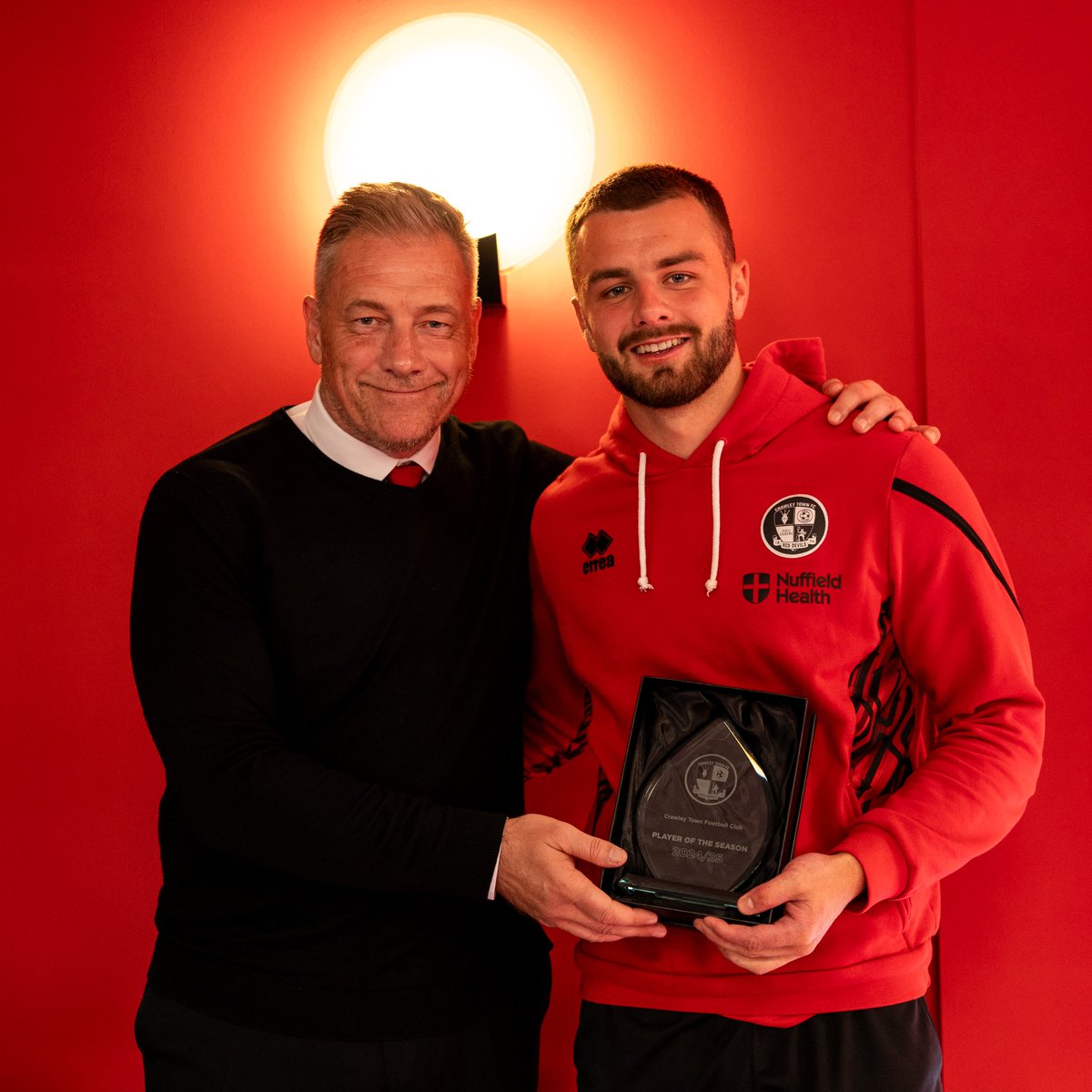 🏆 Finally, Charlie Barker won the Crawley Town Football Club Player of the Season award!

Well deserved, Chaz!

#TownTeamTogether🔴