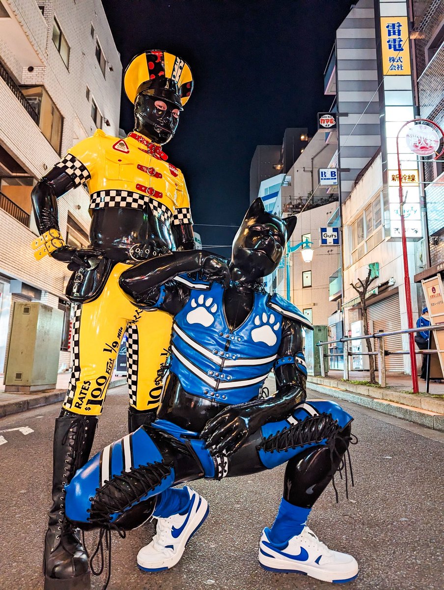 やっぱり黒と青は良いなぁ