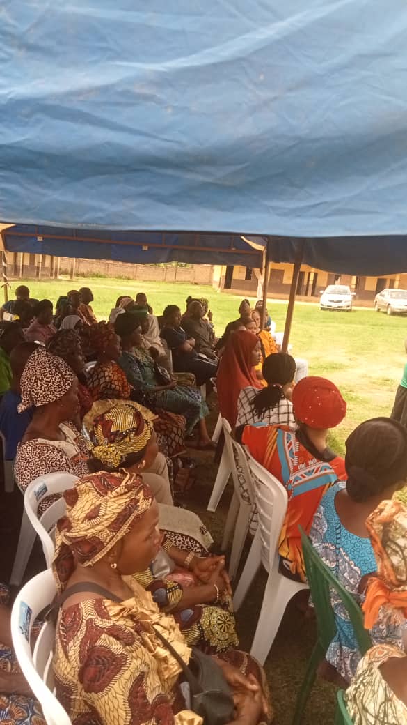 LiveWell Initiative (@l_w_i) on Twitter photo Happening now!
Hepatitis B birth dose advocacy community outreach at riverine slum in ilesa, Osun state.
#PMTCTinhepatitis #savemybaby #savetheunborn #stophepatitis
@WIHA <a href="/GlobalHep/">Coalition for Global Hepatitis Elimination</a> <a href="/Hep_Alliance/">World Hepatitis Alliance</a> <a href="/HCVCoalition/">HepatitisCCoalition</a> <a href="/AfricaAhi/">Africa Hepatitis Initiative (AHI)</a> <a href="/AfricaHPBCC/">Africa HepatoPancreatoBiliary Cancer Consortium</a> Happening now!
Hepatitis B birth dose advocacy community outreach at riverine slum in ilesa, Osun state.
#PMTCTinhepatitis #savemybaby #savetheunborn #stophepatitis
@WIHA <a href="/GlobalHep/">Coalition for Global Hepatitis Elimination</a> <a href="/Hep_Alliance/">World Hepatitis Alliance</a> <a href="/HCVCoalition/">HepatitisCCoalition</a> <a href="/AfricaAhi/">Africa Hepatitis Initiative (AHI)</a> <a href="/AfricaHPBCC/">Africa HepatoPancreatoBiliary Cancer Consortium</a>