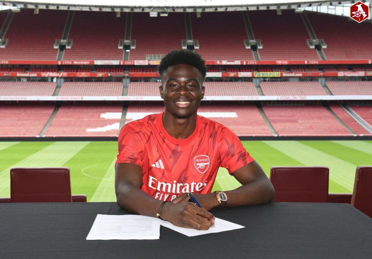 🚨Bukayo Saka has now agreed his new contract with Arsenal. All that's left now is official paperwork and announcement. (<a href="/Teamnewsandtix/">Team news and ticks</a>)