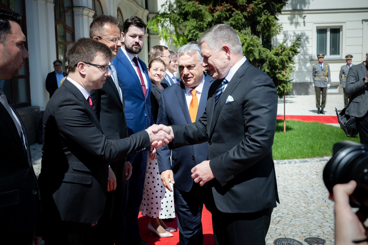 Bóka János (@janosboka_hu) on Twitter photo 🇭🇺🤝🏻🇸🇰 Hungary and Slovakia share the same position on several issues in Brussels, and together we are advocating the need for change on these issues.
Today I had a meeting with <a href="/MarekEstok_SK/">Marek Eštok</a>. 🇭🇺🤝🏻🇸🇰 Hungary and Slovakia share the same position on several issues in Brussels, and together we are advocating the need for change on these issues.
Today I had a meeting with <a href="/MarekEstok_SK/">Marek Eštok</a>.