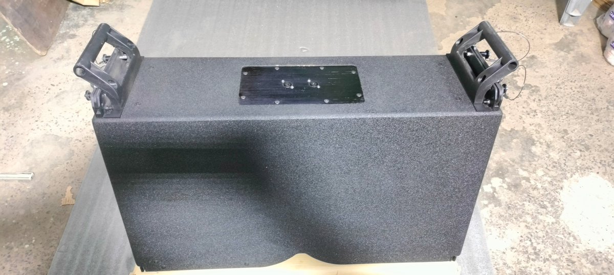 UniquePro3's tweet photo. Unique Pro Double 10 Line Array kara Style 
#bass #dj #sound #speaker #uniquepro #dance #music #vlog #woofer https://t.co/FfconN06fl