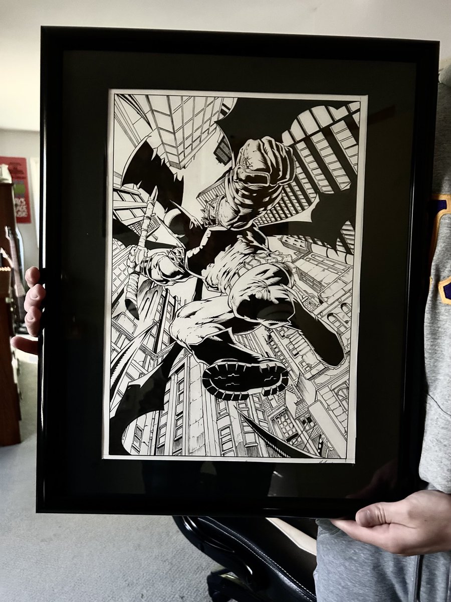 I thought I’d try something new, I’m giving away this framed Absolute Batman art after David Finch ✍🏼🦇 just RETWEET this and FOLLOW for a chance to win chosen at random Wednesday! #giveaway