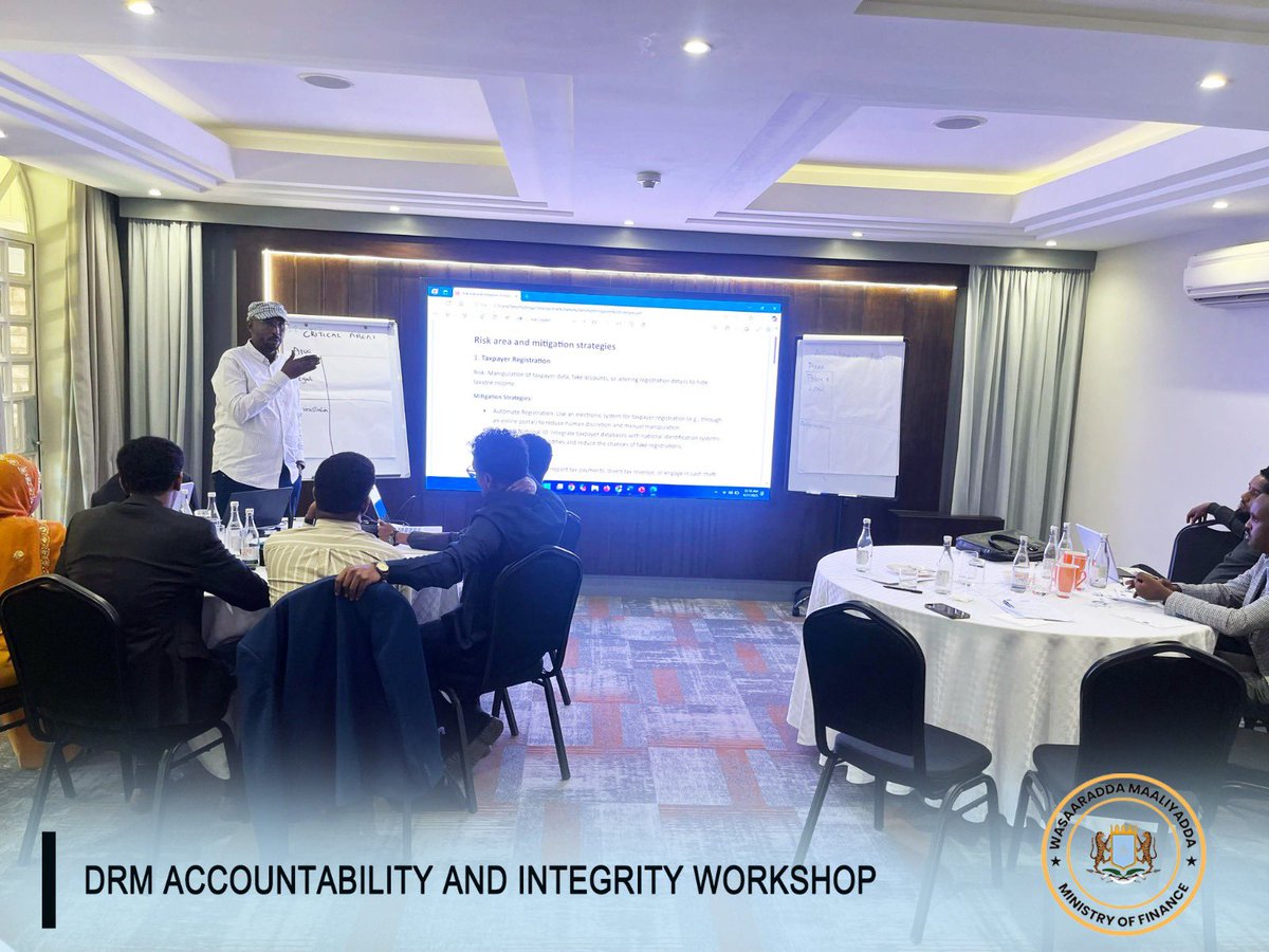 <a href="/RevenuesSomalia/">Directorate of Revenue</a>, in partnership with the World Bank, hosted a series of workshops for revenue officials, focusing on Tax Policy Statistics, Tax Audit Practices, and strengthening Accountability and Integrity in Domestic Revenue Mobilization. 

#Somalia #DRM