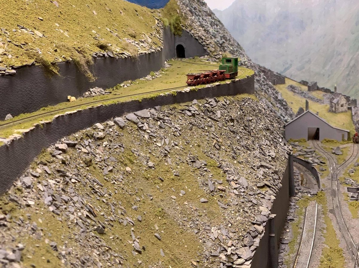 SIOE A GWEITHDY RHEILFFYRDD MODEL RHEILFFYRDD FFESTINIOG AC ERYRI (RhFfE)…

Dewch draw i Sioe a Gweithdy Rheilffyrdd Model RhFfE, 17eg – 18fed Mai, i fwynhau detholiad o gynlluniau rheilffordd ac arddangosiadau gan fodelwyr profiadol!

Manylion llawn: festrail.co.uk/model-railway-…
