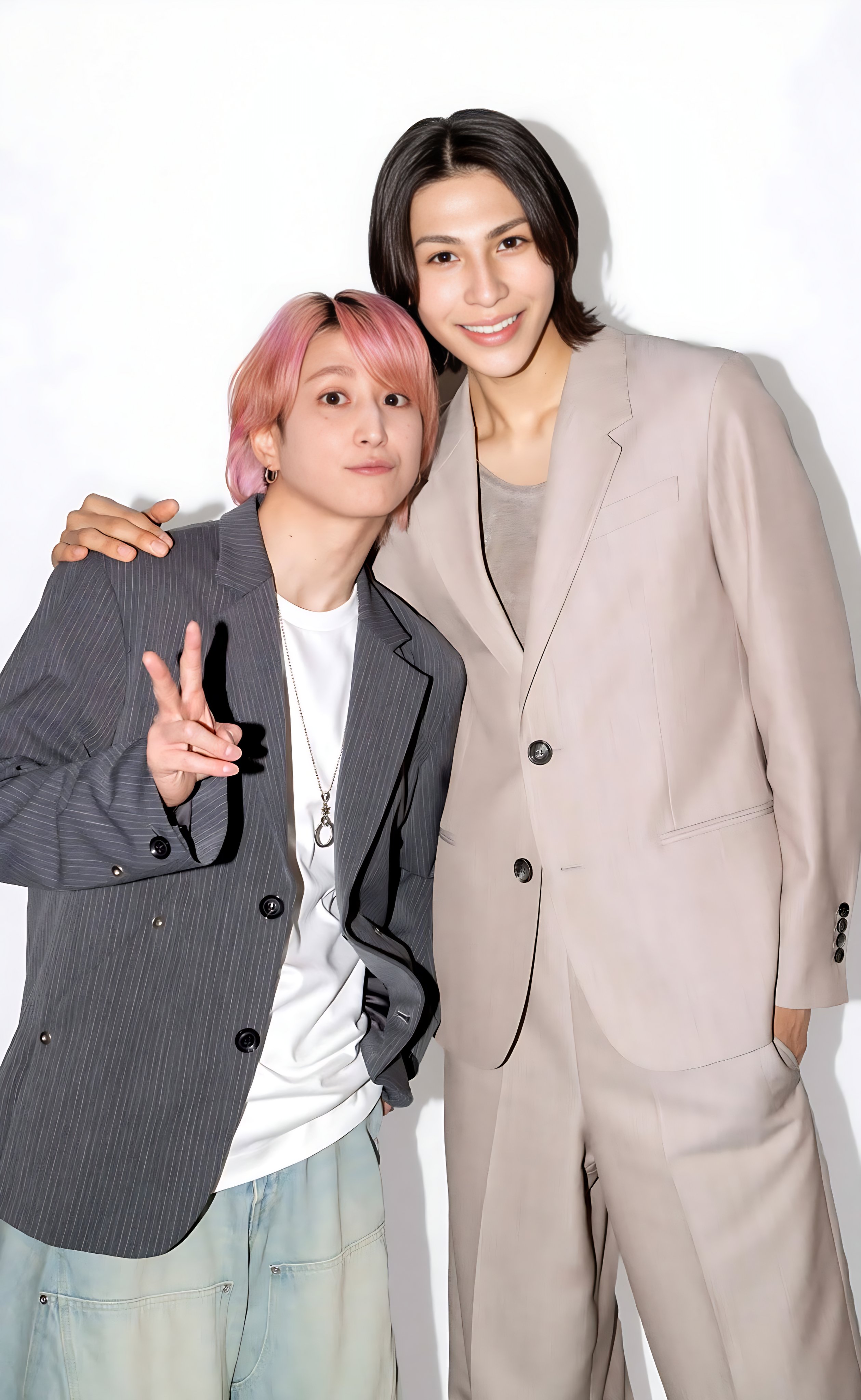 ラウール / Raul (@raul_ofcl_sn) / X ラウール / Raul (@raul_ofcl_sn) / X