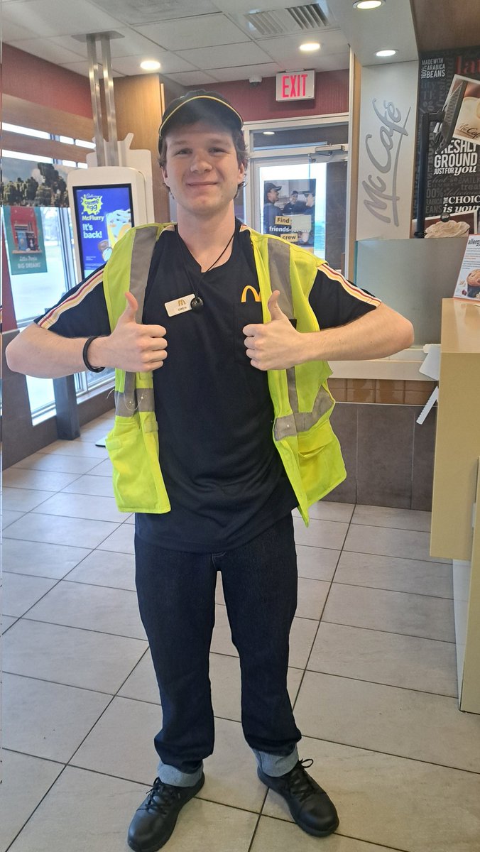 Chance_ssbu's tweet photo. he's happily employed now https://t.co/2r50Wi2CTs