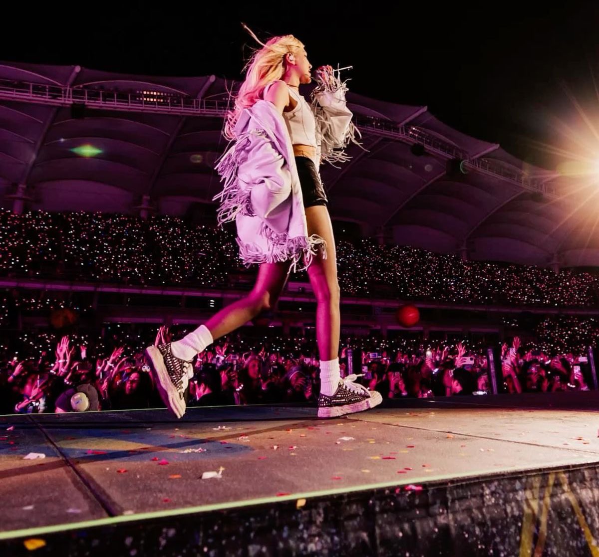 PINK4ICON's tweet image. #ROSÉxCOLDPLAY once again thank you Coldplay for this moment.