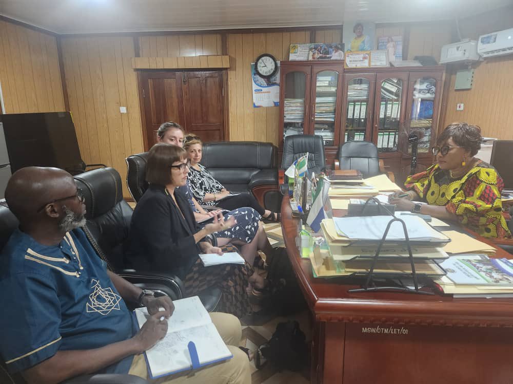 Ministry of Social Welfare GovSL (@mgovsl33100) on Twitter photo A four-member delegation from the <a href="/CarterCenter/">The Carter Center</a> paid a courtesy call on the <a href="/MGovsl33100/">Ministry of Social Welfare GovSL</a>. The aim of the visit was to gain insights into the Justice Sector Reform Strategy 2024โ2030 and the Ministryโs role in social service delivery.
<a href="/julius_maadabio/">Julius Maada Bio</a>
facebook.com/share/16SMrieqโฆ A four-member delegation from the <a href="/CarterCenter/">The Carter Center</a> paid a courtesy call on the <a href="/MGovsl33100/">Ministry of Social Welfare GovSL</a>. The aim of the visit was to gain insights into the Justice Sector Reform Strategy 2024โ2030 and the Ministryโs role in social service delivery.
<a href="/julius_maadabio/">Julius Maada Bio</a>
facebook.com/share/16SMrieqโฆ