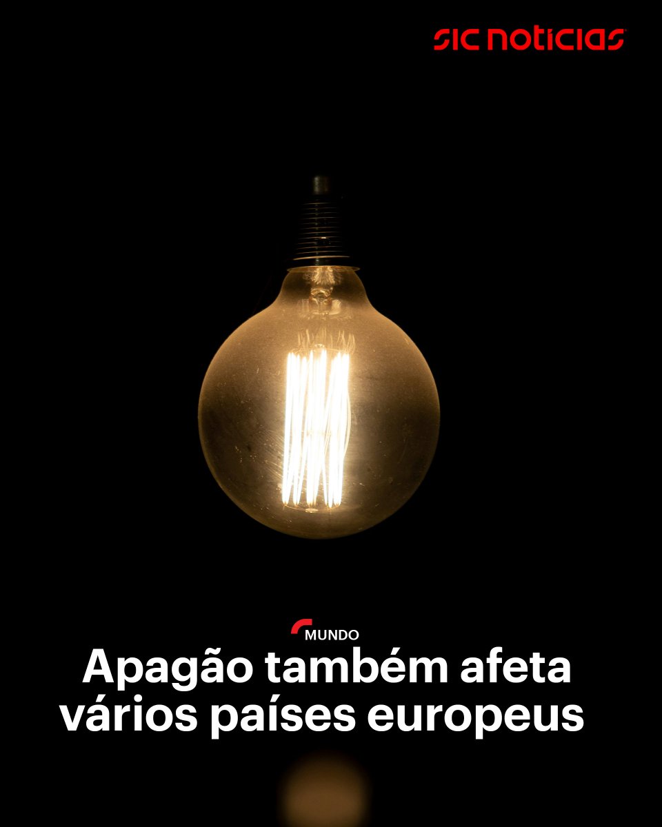 Um apagão geral afetou várias localidades de Portugal continental esta segunda-feira de manhã.
O mesmo está a acontecer em Espanha e noutros países europeus.

A página da E-Redes não está disponível.

Acompanhe em bit.ly/4jWfQbt

#apagão #países #europa #luz