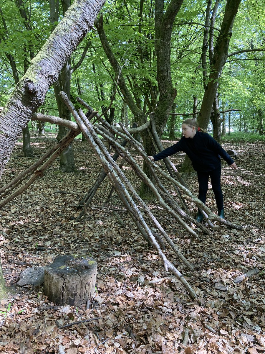 PipersForestSch's tweet photo. This termβs Year 6 group had a busy, productive and fun first Forest Session! #outdoorlearning #denbuilding #nordicbraiding #mudkitchen #creativeplay https://t.co/VnV4bBUtY4
