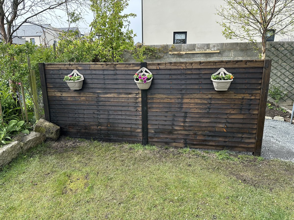 mattpurdy89's tweet image. Here’s how I spent part of my weekend: building a new fence.
Just killing time until the markets open again, let’s go!
$TSLA $DELL $CLSK $IREN are what I’m watching 👀 what about you?