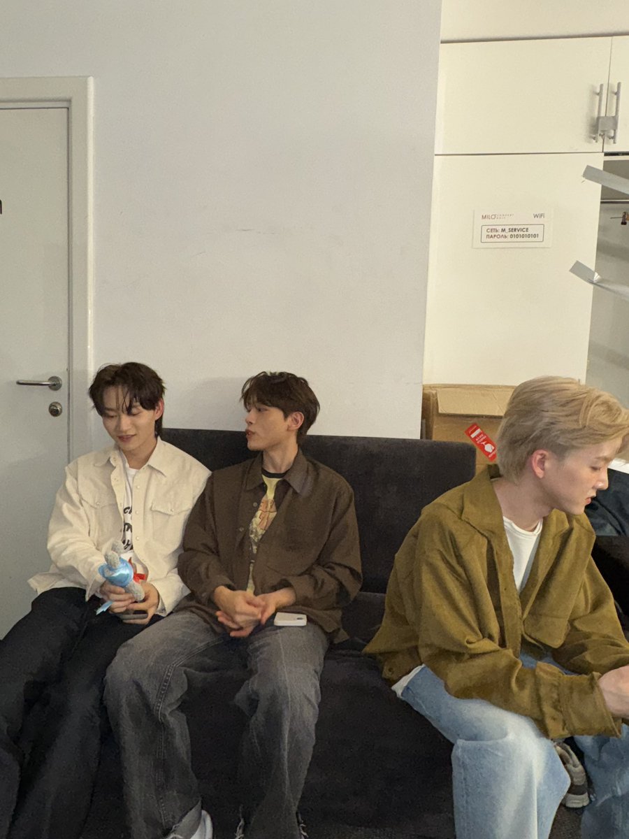 Band_W24hours's tweet photo. 📸📸

#W24 #Howon #Jonggil #Yunsoo
Photo by #Aaron https://t.co/SUTciYIsih