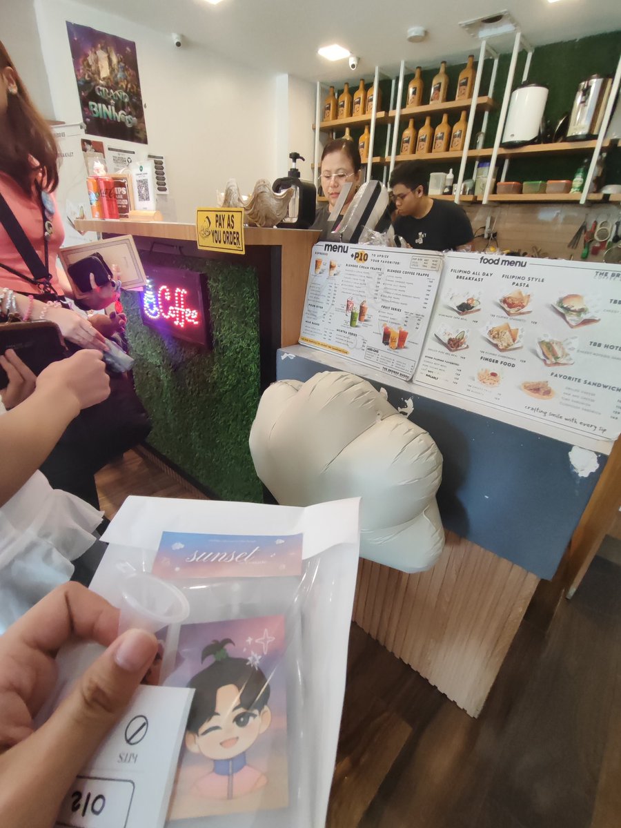 aruepil's tweet image. Happy Birthday Wonpil! 🎈

@sunsetforkwp 
#sunsetserenade