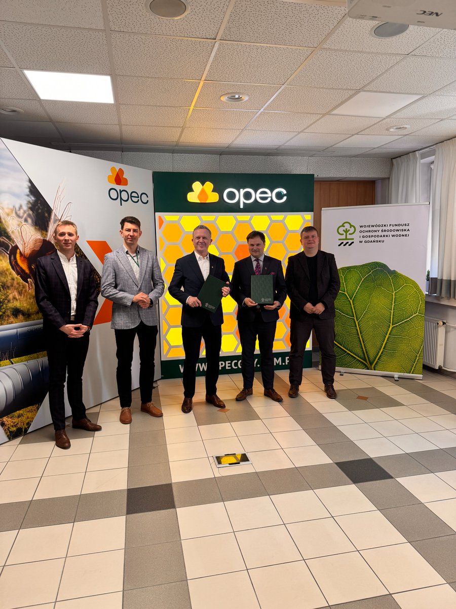 Takiej mapy jeszcze nie było. 

Pokaże ona , na których odcinkach sieci ciepłowniczych są największe straty energii - gdzie należy wymienić izolację lub naprawić nieszczelność. 

Podpisaliśmy umowę o dofinansowanie z OPEC Gdynia. 

Przeczytaj artykuł ➡️tiny.pl/hsjq40kh