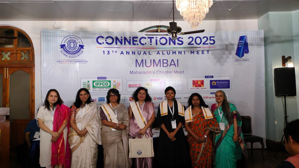 snehabh11's tweet photo. April was about #Connections #IIMCAA
It began with a small yet one of the most connected chapter meets I had ever been to- Gujarat.
It ended with one of the busiest- Mumbai.
Until next time… @IIMCAA #Connections2025 #IIMCAA https://t.co/A1nZ5L8wp7