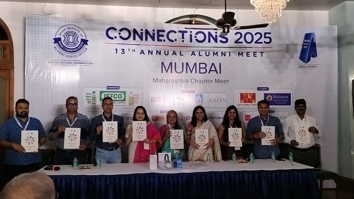 snehabh11's tweet photo. April was about #Connections #IIMCAA
It began with a small yet one of the most connected chapter meets I had ever been to- Gujarat.
It ended with one of the busiest- Mumbai.
Until next time… @IIMCAA #Connections2025 #IIMCAA https://t.co/A1nZ5L8wp7