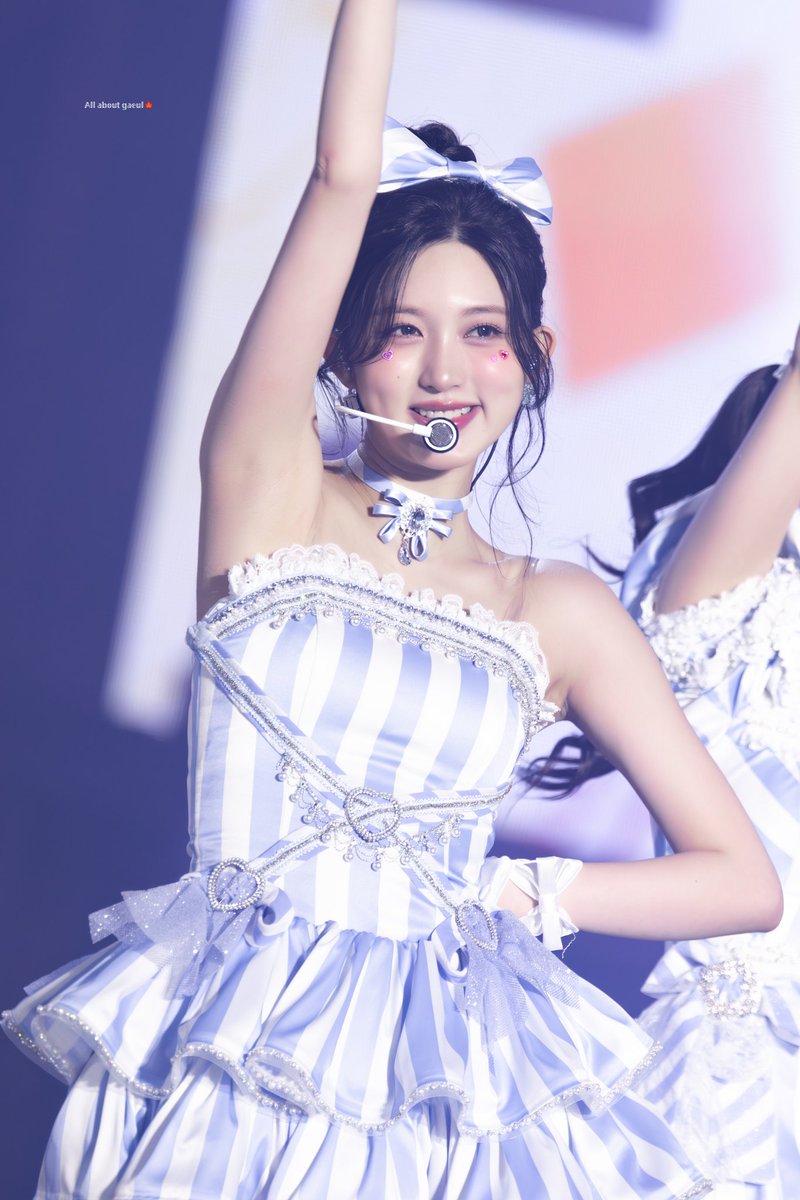 All_About_Gaeul's tweet image. 2025 IVE THE 3RD FAN CONCERT
＜IVE SCOUT＞ D-2
(HD 3)
-
마법소녀🪄🩵
-
#IVE #아이브
#IVE_SCOUT
#가을 #김가을 #GAEUL 
@IVE_twt