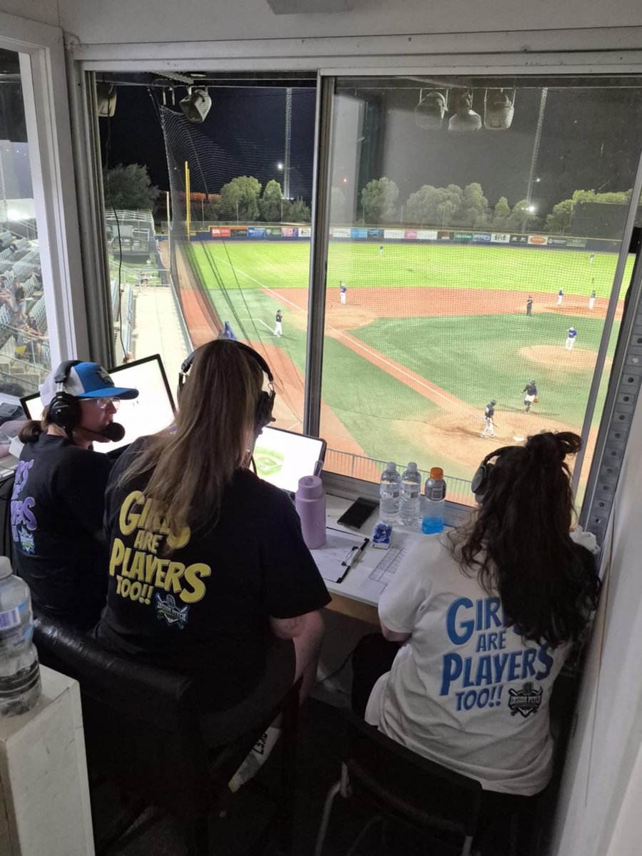 womens_baseball's tweet photo. When we launched the Girls Are Players Too campaign earlier in 2025, we never imagined what April would bring.

From players, coaches, parents, fans, umpires, and broadcasters, it was so awesome to see the sea of colours! 

#GirlsArePlayersToo #WomensBaseball https://t.co/cAq9eRBRRK