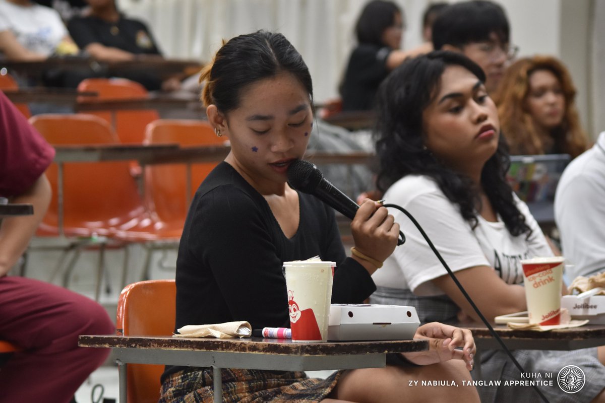 tanglawdevcom's tweet photo. TINGNAN: Opisyal nang nagsimula ang Miting de Avance para sa UPLB CDC Student Council ngayong gabi, Abril 28, sa CDC Lecture Room 1.

📝: Sean Guevarra
📸: Zy Nabiula, Tanglaw Apprentice

#DevcomHalalan
#UPLBElex2025
#TanglawDevcom
#IkawAngTanglaw https://t.co/kkzBcbCSpO