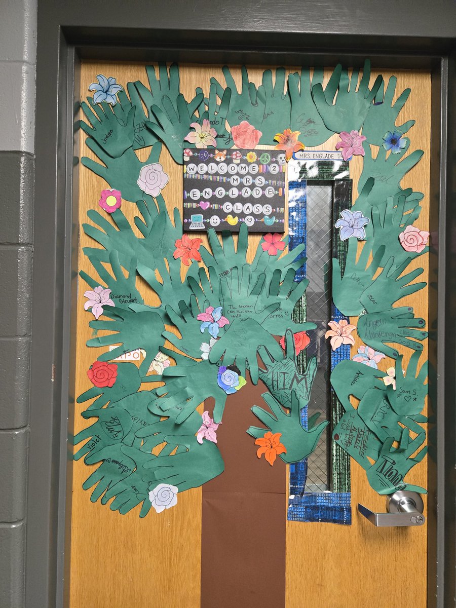 Lindsay Englade (@mrsenglade) on Twitter photo Spring has sprung. Celebrating the students in my life who I invest in but also who change my life for the better. <a href="/LHSintheNews/">LaVergne High School</a> <a href="/rucoschools/">Rutherford County Schools</a> #Spring2025 Spring has sprung. Celebrating the students in my life who I invest in but also who change my life for the better. <a href="/LHSintheNews/">LaVergne High School</a> <a href="/rucoschools/">Rutherford County Schools</a> #Spring2025