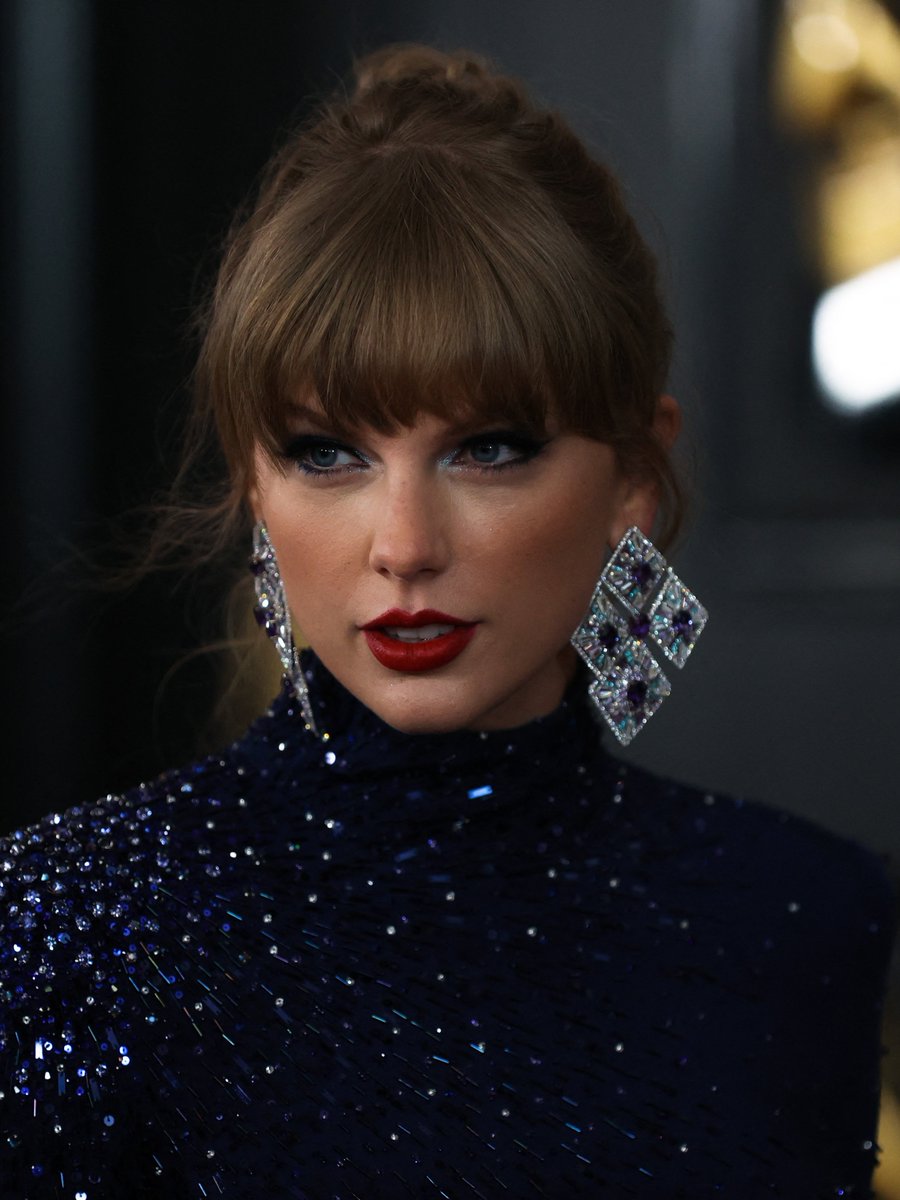 hourlyswift's tweet photo. https://t.co/u1hXEjHYFl