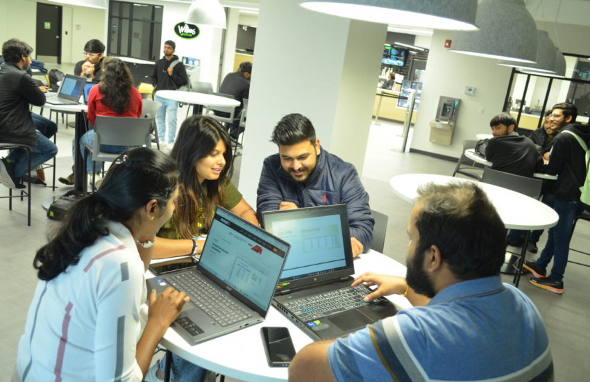 Curious about the future of tech education? Discover how St. Clair College and Cisco are transforming #DataScience learning! 🎓✨ Learn more about their success story: cs.co/60132WRrD