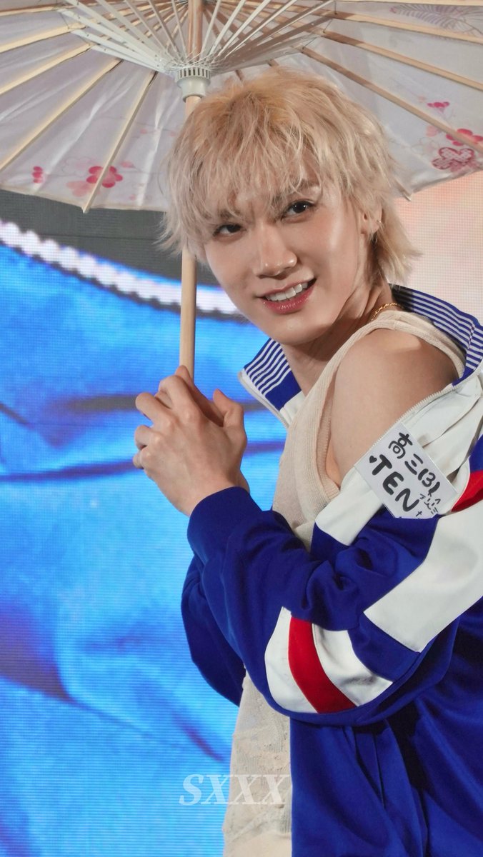 SXXX2026's tweet photo. 250428 POPMERCH 사인회 in Shanghai

#李永钦 #TEN #텐 #เตนล์ #テン 
#WayV  #NCT https://t.co/uv4Fvv4tZA