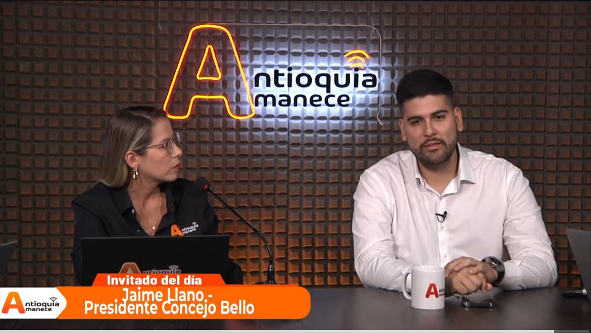 Hoy hacemos presencia en los medios 🎙️.

youtube.com/live/W29JTl9df…