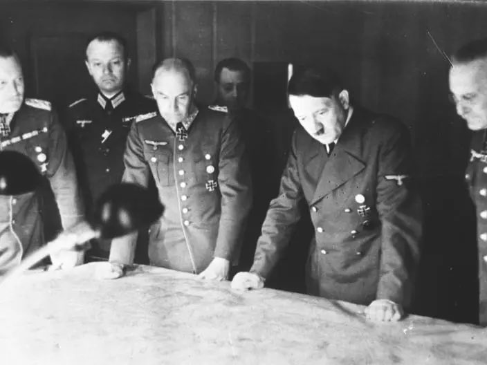 عطارد tweet media