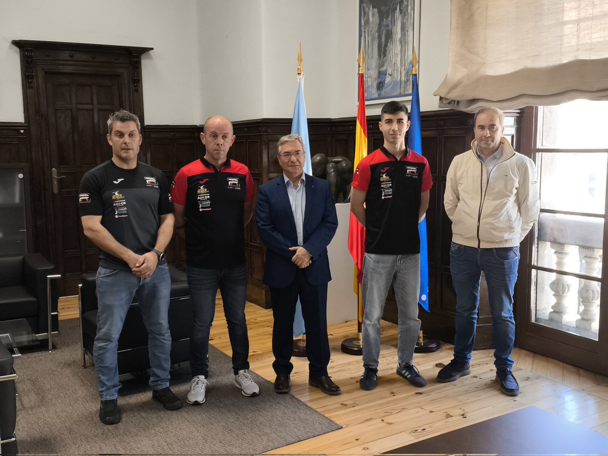 Hoxe presentamos oficialmente o proxecto Motor Futuro da Deputación de Ourense.

Rubén Castillo e Alberto Rodríguez participarán na Sandero Eco Cup Galicia co apoio do ente autonómico.

Grazas á Deputación de Ourense pola súa firme aposta polo automobilismo.