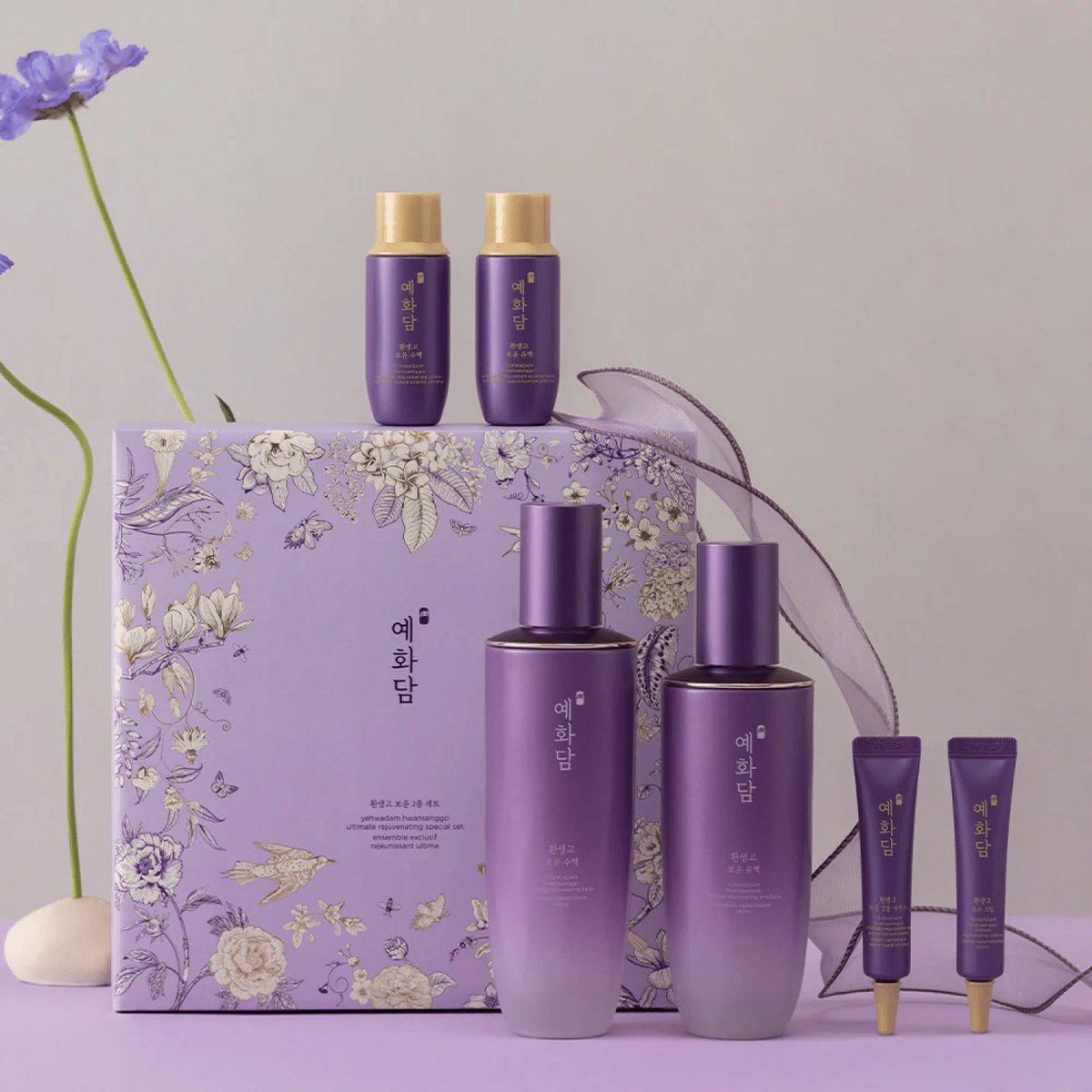 TheFaceShop_ksa's tweet photo. أسرار الجمال الكوري .. بين يديك🍃🇰🇷
 مجموعة يهودام هواسينغو تجمع قوة الأعشاب الكورية التقليدية لتجديد بشرتك وترطيبها✨💆🏻‍♀️

اطلب الان من موقعنا:
https://t.co/yFuHCUsxI3
أومن خلال زيارتك لفروعنا.

#جمال #عناية https://t.co/wBFJgilP3J