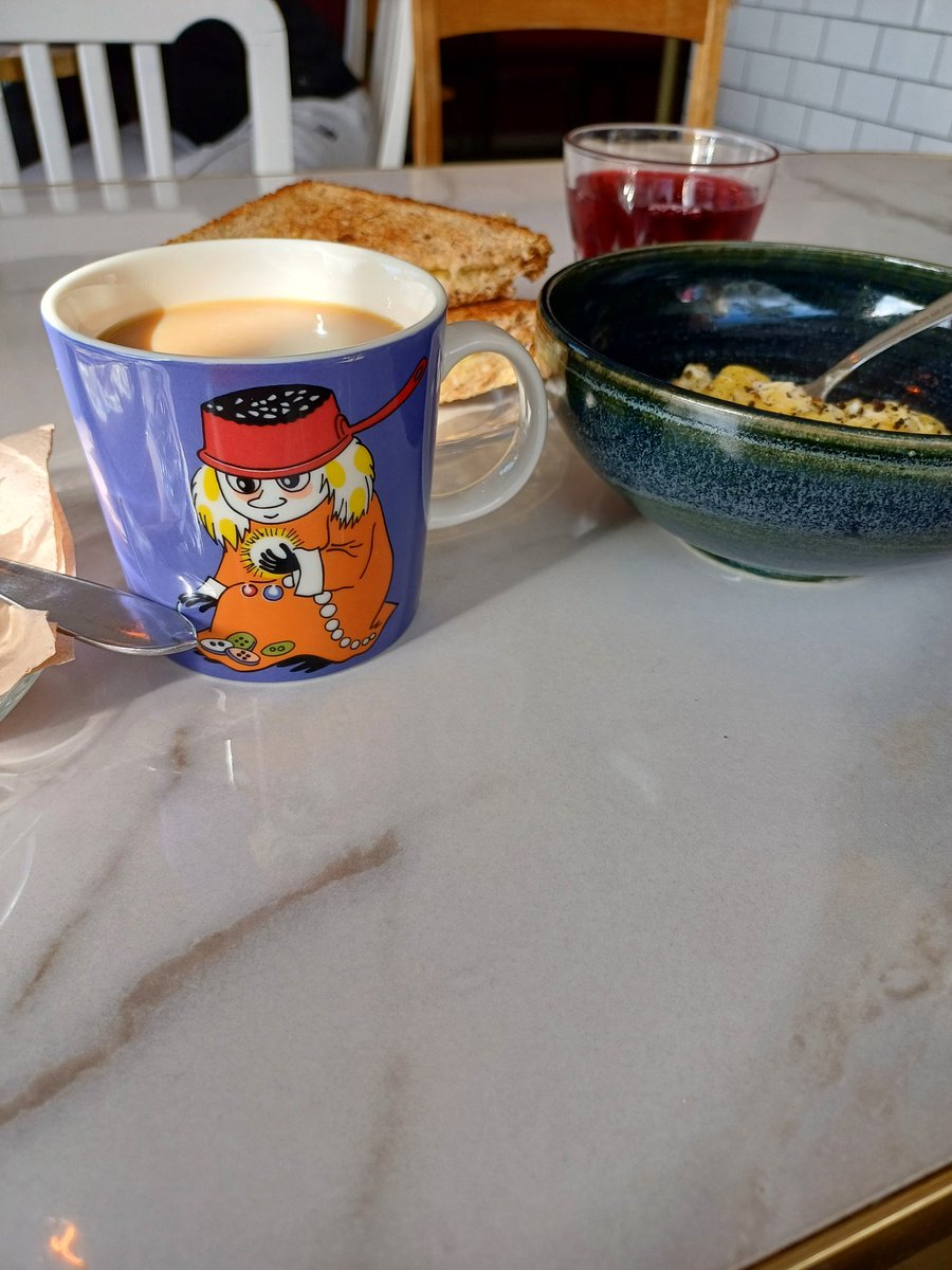 TiinaVisnen10's tweet image. Vapaapäivä alkoi Kirjalan kahvipaahtimon erinomaisella aamupalalla ystävän serassa💙💙