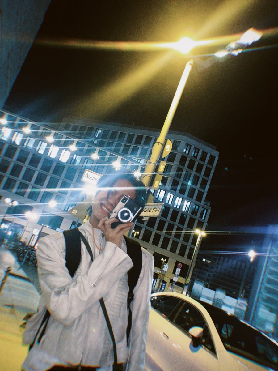 MISS YOU 💙✨😘

FOUND BIU IN BERLIN  
#1YrBuildinBerlin
<a href="/JakeB4rever/">BIU.</a>