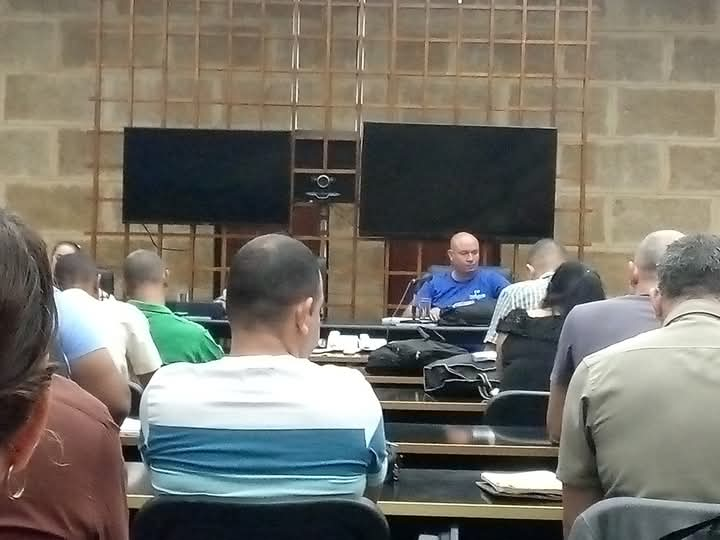 🔊 Las máximas autoridades de la provincia #CiegodeAvila evalúan temas vitales para la población y puntualizan detalles para el desfile por el Día Internacional de los Trabajadores .
 #PorCubaJuntosCreamos
<a href="/Gg_2014Sandra/">Sandra Gutiérrez G.</a>
<a href="/FctGallardo/">@gallardo-UNICA</a>
<a href="/ivanc73/">Ivanc73</a>
 <a href="/YaquedeCuba/">Yaquelin</a>
<a href="/fernandezarcia/">Alfredo Fernández Arcia</a>