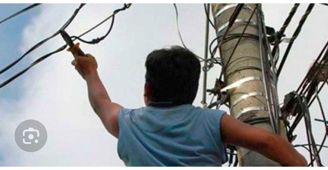 #apagon
Imputan al hermano de Pedro Sánchez.

Bolaños :