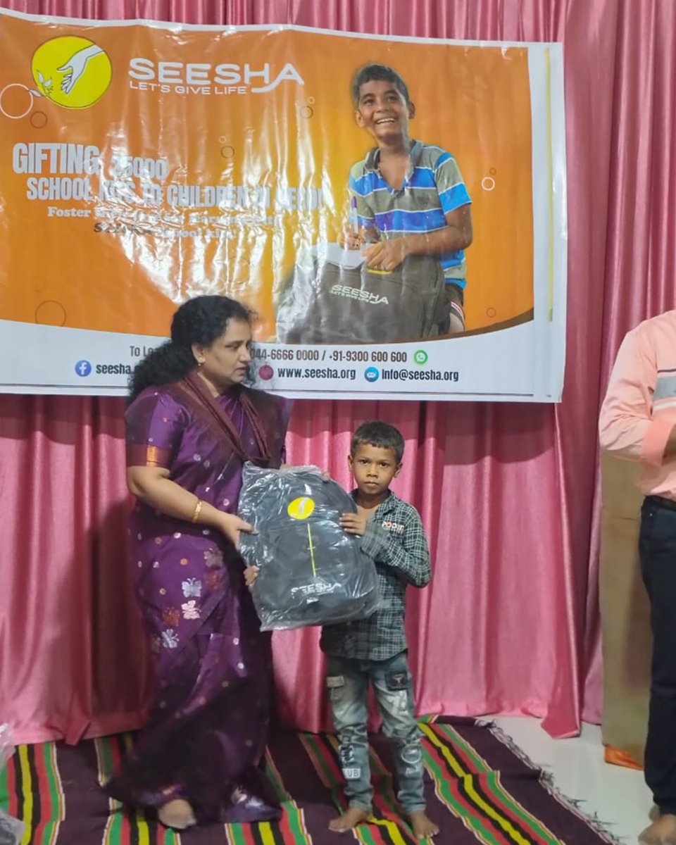 SEESHA_org's tweet photo. The distribution of SEESHA school kits brought joy to 125 needy children at Junagarh,
Brahminiguda, and Kalahandi in Odisha recently.
As SEESHA continues evaluating the community's needs to start a SEESHA learning
centre, you may contribute by visiting https://t.co/bw5Ede9Z2c https://t.co/ObipVDPbAZ